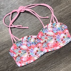 Lululemon Size 8 Pink Floral Alight Bra/Swim Top
